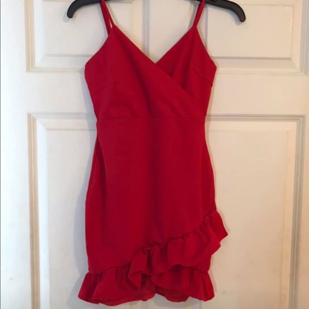 Lulus red dress
